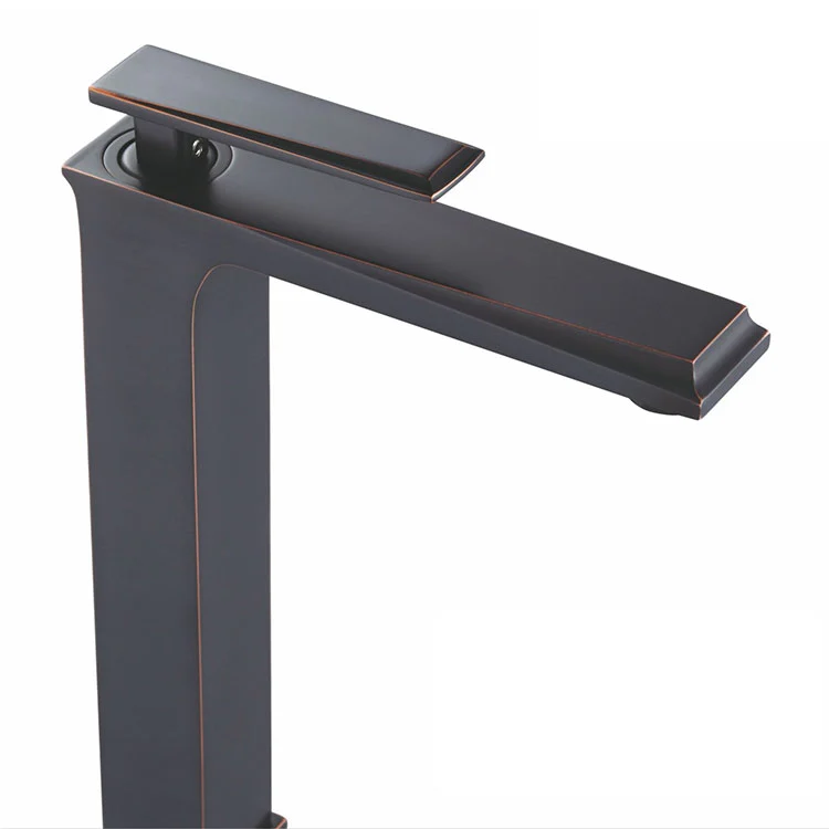 Varför blir höga handfatsblandare det föredragna valet för moderna badrum?